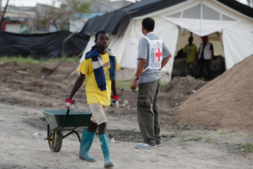 Холера се разпространява в опустошения от циклон Мозамбик