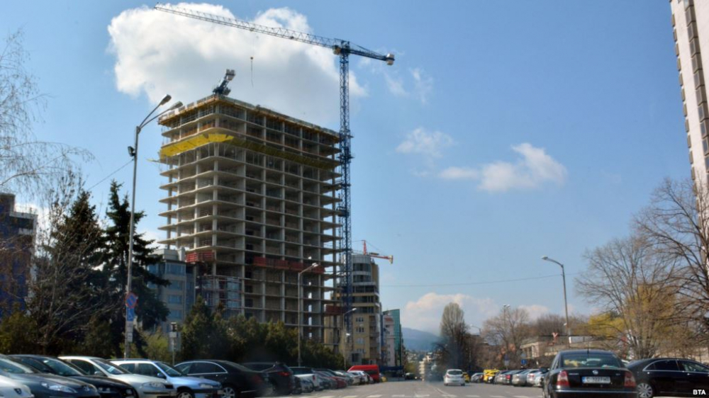 БЛИЦ TV: Борисов даде разпореждане за скандалния небостъргач „Златен век” на „Артекс”