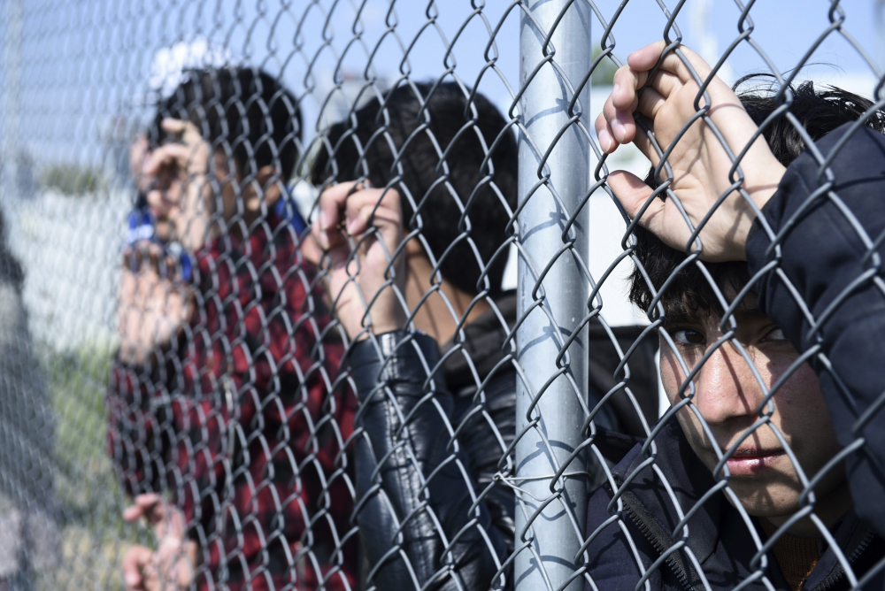 България е на нокти заради бежанците! Младен Маринов обяви какво става на границата