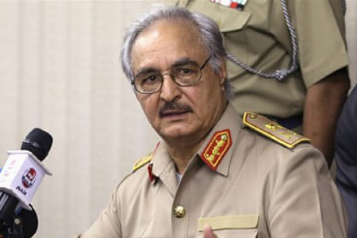 Войската на маршал Хафтар превзе международното летище в Триполи