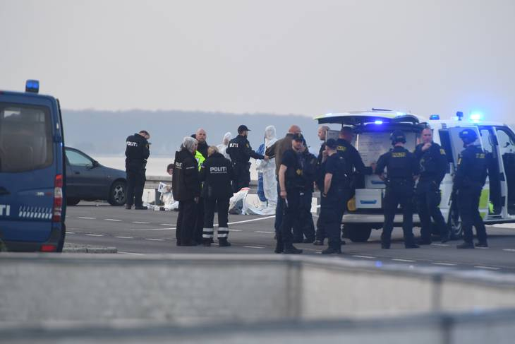 Нападатели откриха стрелба в Дания, лее се кръв! (СНИМКИ/ВИДЕО)