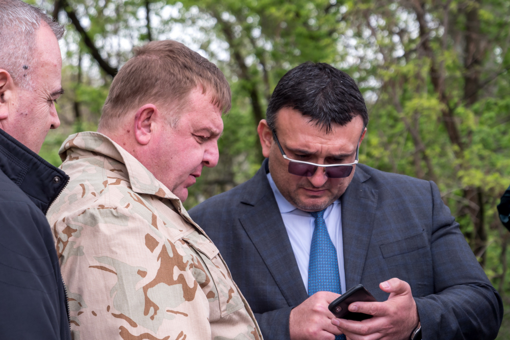Маринов поиска армейска подкрепа за граничарите