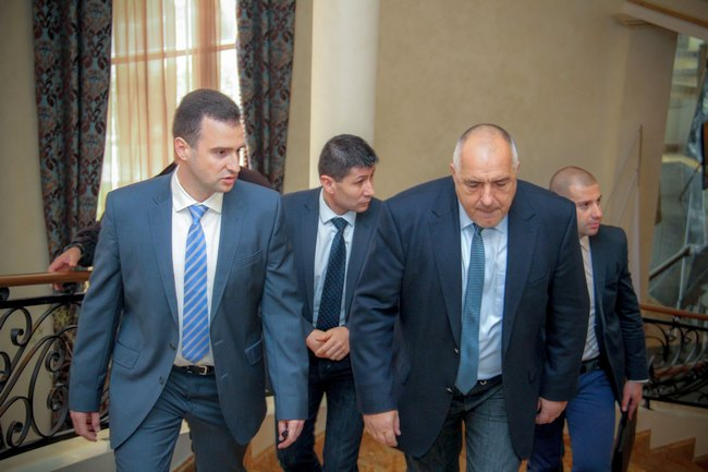Изненадваща новина за заместника на Дилян Добрев в парламента