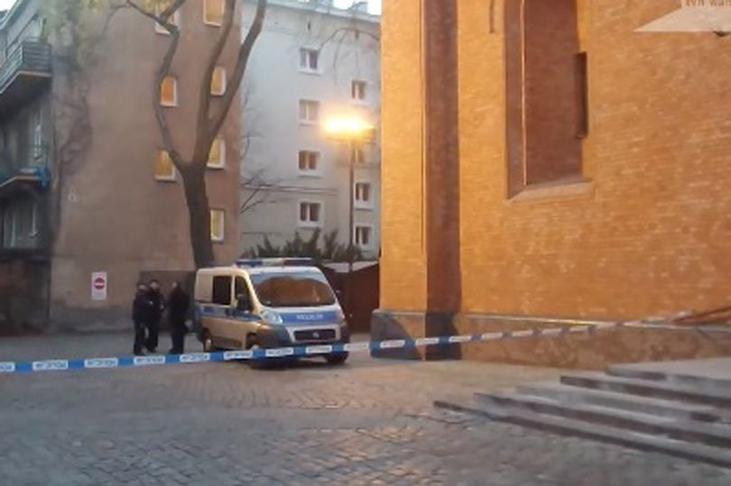 Кърваво нападение с жертва в църква във Варшава 
