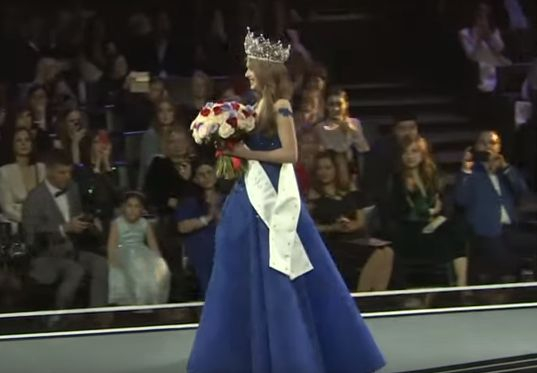 Невинна: Приказна руса красавица е новата "Мис Русия 2019" (СНИМКИ/ВИДЕО)