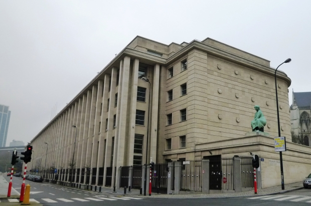Екшън в Брюксел: Евакуираха служители на Националната банка на Белгия