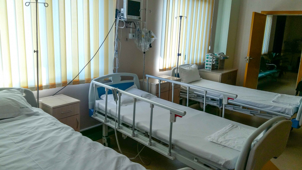 Родители защо изоставиха тежко болното си дете в болница