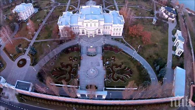 Завардиха имението на Порошенко, страхуват се от масово нападение 