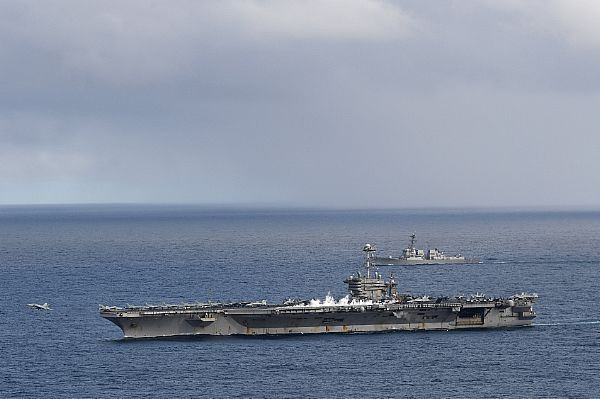 Двойна авионосна ударна група на НАТО започна невиждано по размах учение в Средиземно море (СНИМКИ/ВИДЕО)