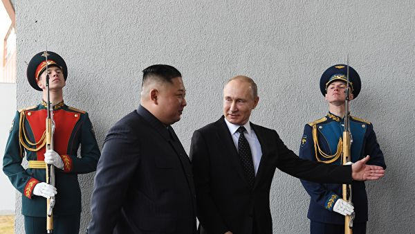 Започна срещата между Путин и Ким Чен-ун (СНИМКИ)