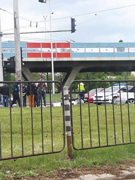 Катастрофа с полицай в София (СНИМКИ)