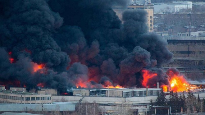 Нова трагедия в Русия! Избухна експлозия в химически завод! (СНИМКИ)