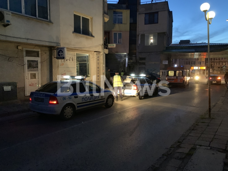 Страшен екшън по тъмна доба във Враца! Полиция и спешна помощ са на мястото (СНИМКИ)