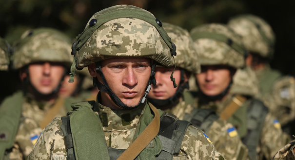 Генерал обясни как за по-малко от един ден Украйна може да си върне Донбас