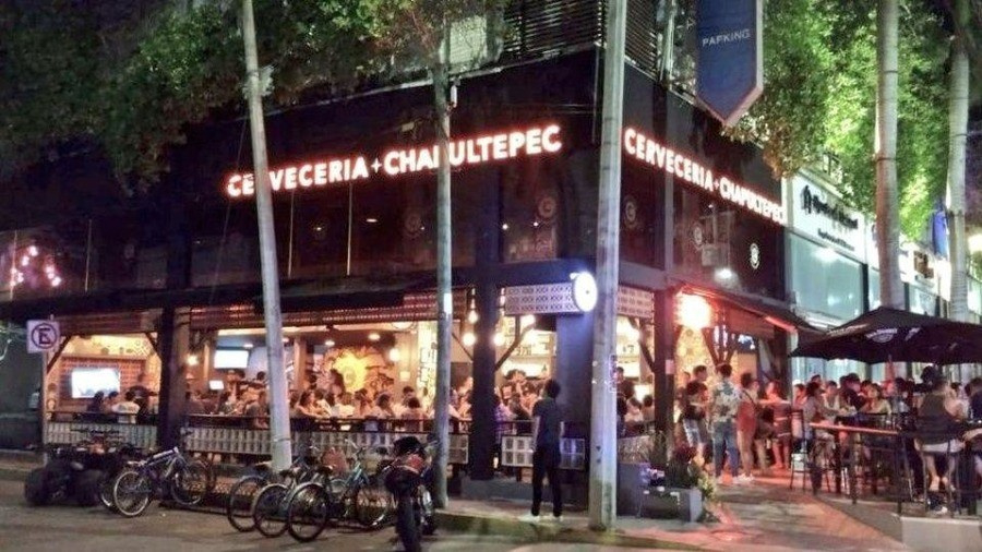 Кървава стрелба в бар в Мексико (СНИМКИ)