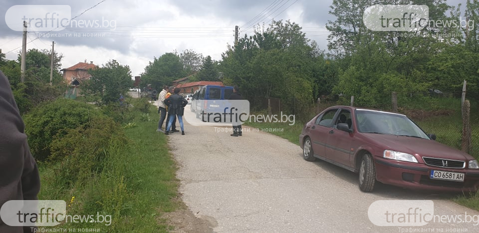 Извънредно! Изстрели ехтят в село Очуша, заловиха ли убиеца от Костенец (СНИМКИ)