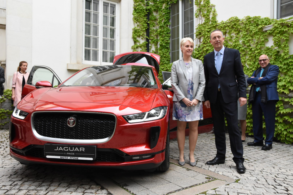 Ексклузивна премиера в България на новия Jaguar I-PACE – световен и европейски автомобил на годината