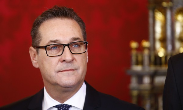 Австрийският вицеканцлер подаде оставка след скандала