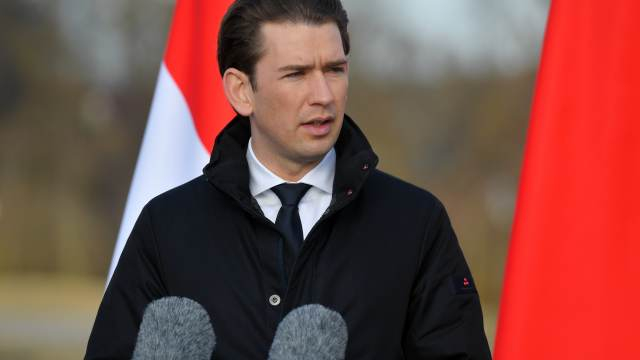 След корупционния скандал: Австрийският канцлер заговори за предсрочни избори 