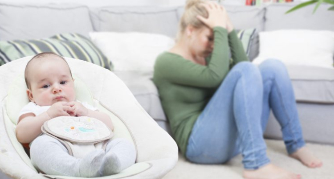 Следродилната депресия – как да заобичаме себе си