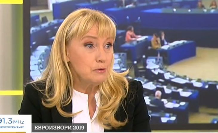 Елена Йончева хвърли бомба в ефир и показа документи, свързани с Борисов!