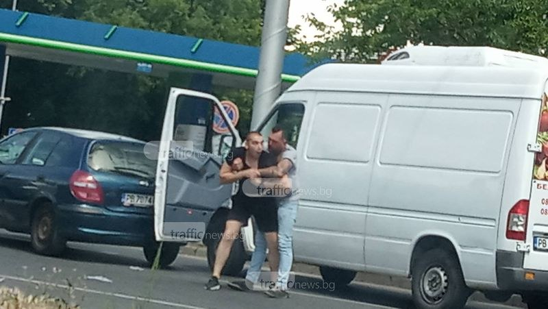 Катастрофа в Пловдив предизвика брутален бой! (ЕКСКЛУЗИВНИ СНИМКИ)