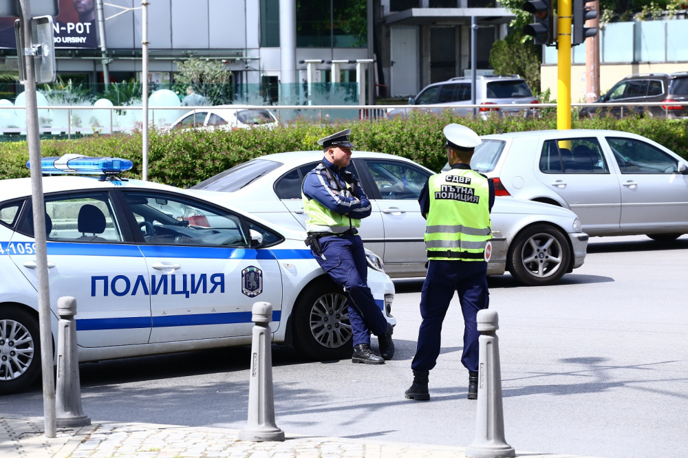 Арестуваха митнически инспектор в Шумен, ето какво е направил 