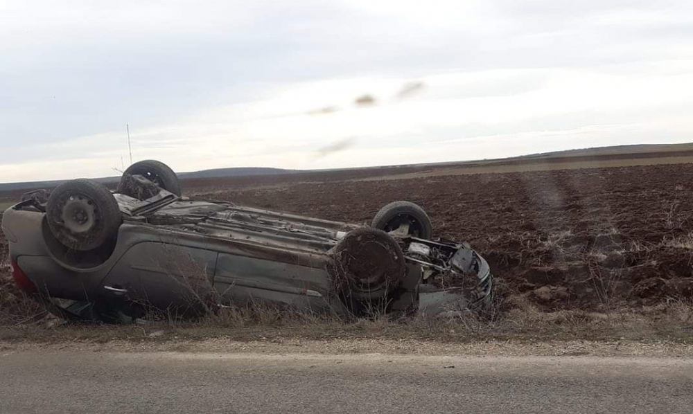 Злополука: Шофьор се обърна в канавка и загина на място