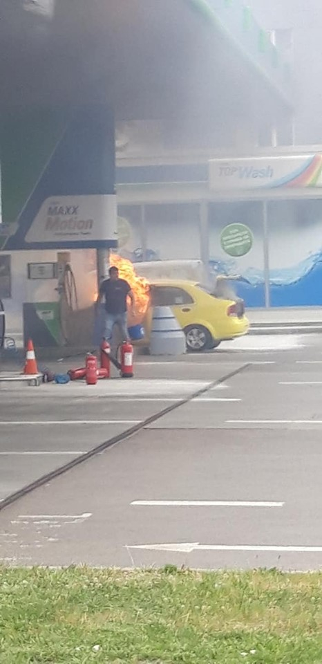 Страшен инцидент на бензиностанция на бул. "Гешов" в София (СНИМКИ/ВИДЕО)
