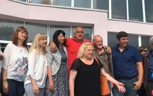 Борисов разцелува руса даскалица и ѝ отправи уникално предложение (СНИМКИ/ВИДЕО)
