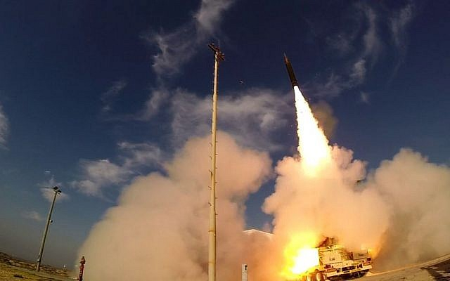 Израел удари с ракети Сирия – 10 души загинаха