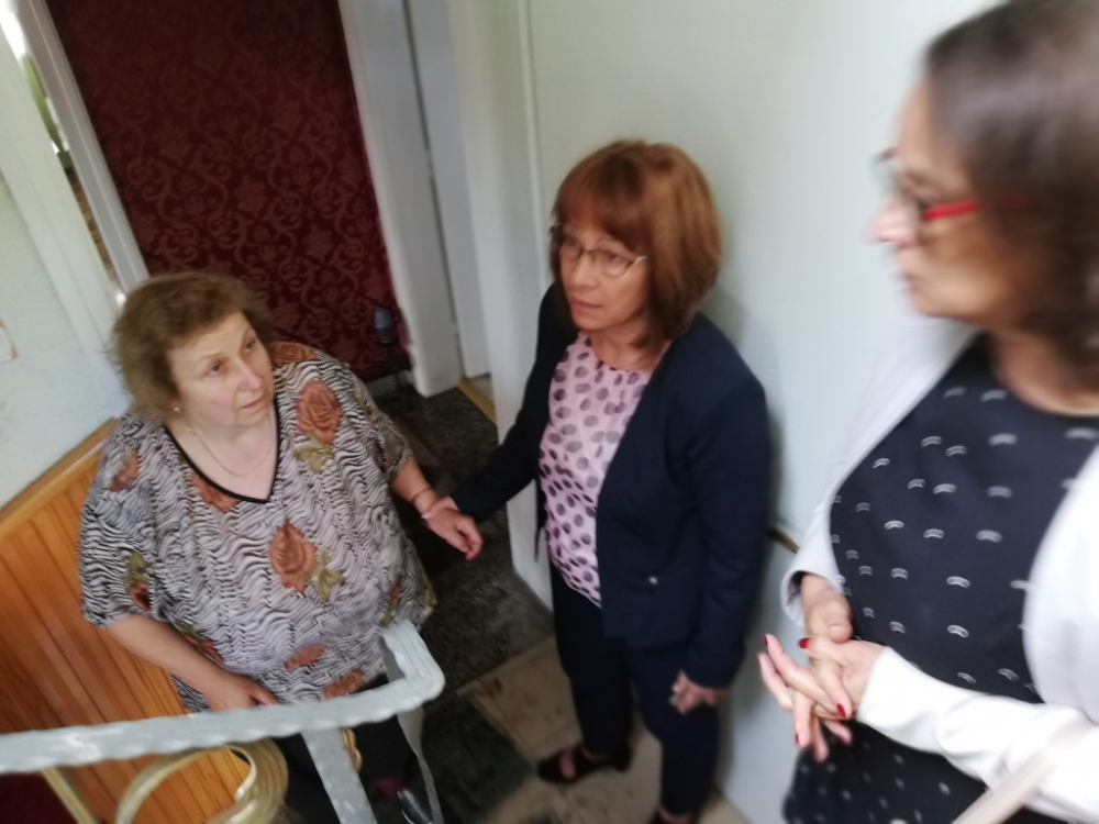 Семейството с ударената от мълния къща в Казанлък чу най-хубавата новина