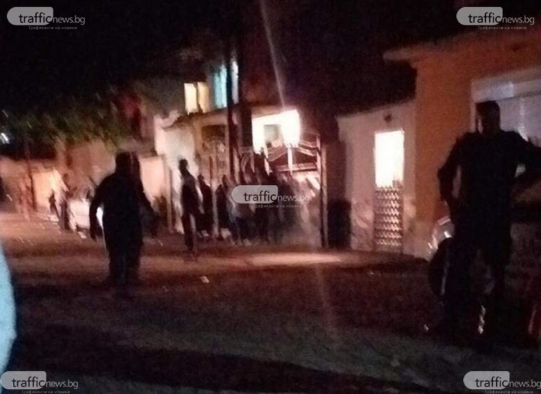 Жесток масов бой на убиване между цигански фамилии в Пловдив, полиция едва ги усмири (СНИМКИ)