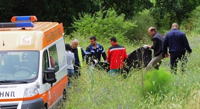Намериха убита, нарязана и заровена край Радомир 30-г. жена СНИМКА