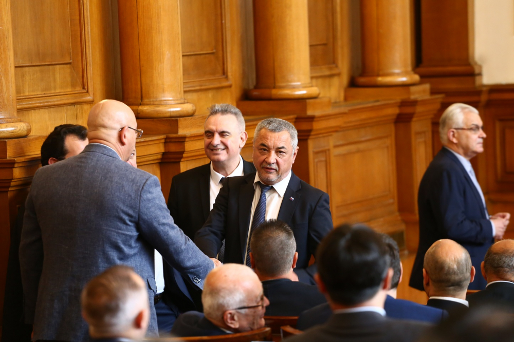 Ключов ден в парламента: Депутатите решават за Закона за хазарта