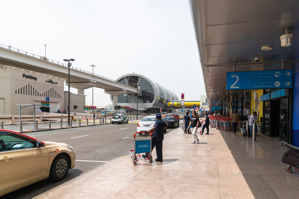 Касапница със 17 убити в автобус до летището в Дубай (СНИМКИ)