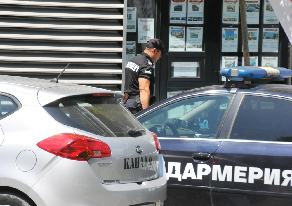 Прокуратурата с разкрития за удара срещу кабелните пирати в Бургас - щетите са за милиони (СНИМКИ)
