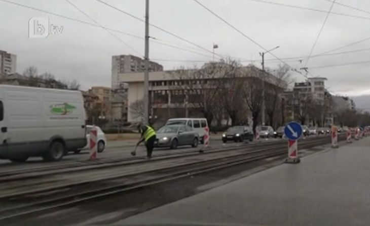 Тези проблеми мъчат първото споделено трасе за автобуси и трамваи в София