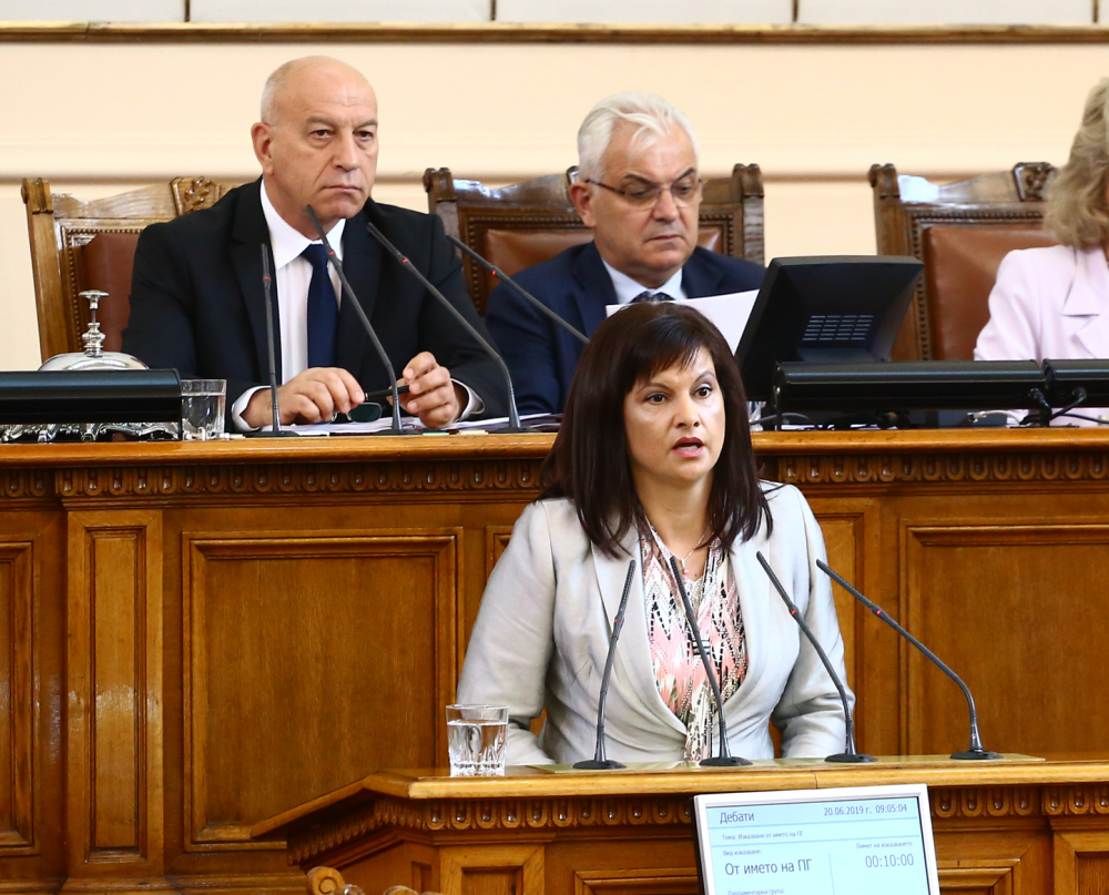 Скандал в парламента заради трагедията с малката Мими, за която цяла България събираше пари (СНИМКИ)