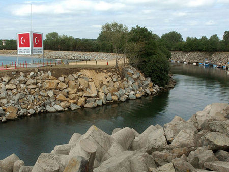 Нашенец преплува Резовска река заради селфи в Турция, но се озова в...