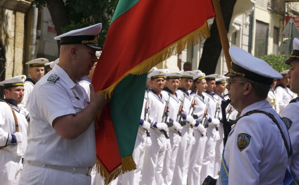 Този контраадмирал от днес е новият командир на българските ВМС (СНИМКИ)