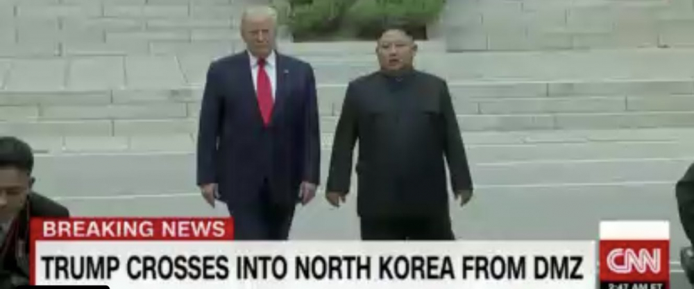 Инфарктна ситуация на историческата среща Тръмп-Ким! (ВИДЕО)