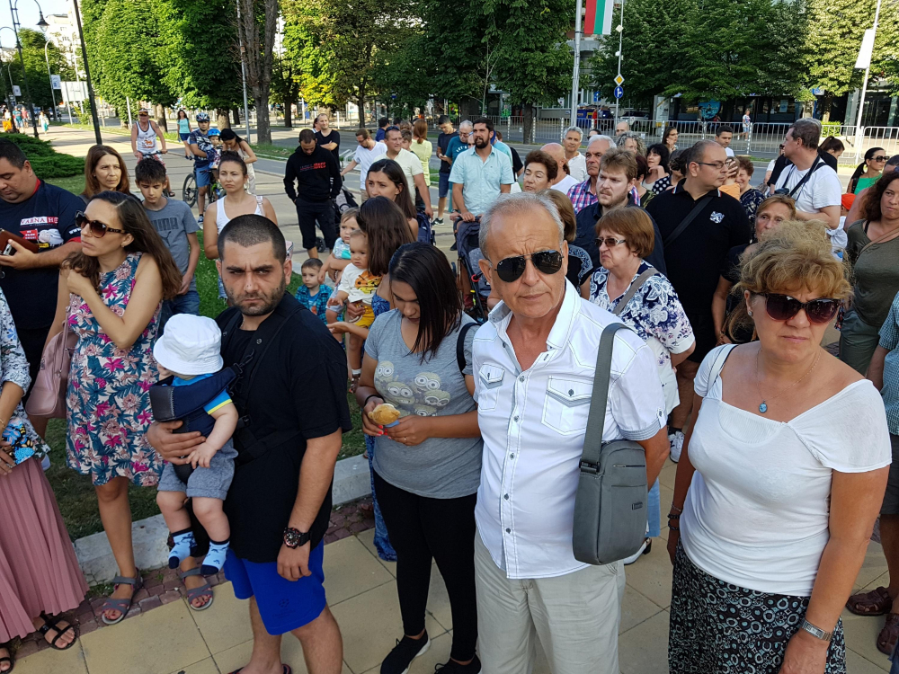 Варна настръхна след трагедията с починалото дете (СНИМКИ/ВИДЕО)