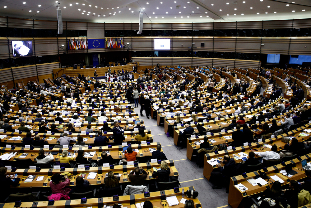 Евродепутатите се разотидоха недоволни от кошмарните преговори за шеф на ЕК 