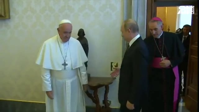 Ватикана: Путин на среща с папа Франциск