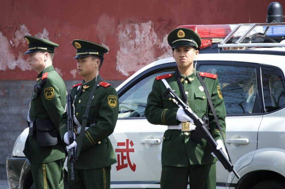 Полицията в Китай разкри мащабна схема за онлайн измами, 200 арестувани