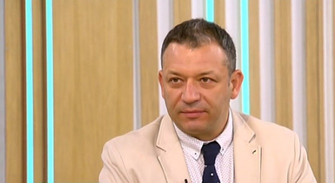 Анализатор с горещ коментар за скандала между Дачич и Борисов