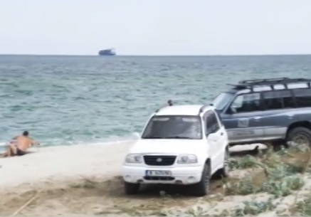 Джипове пак налазиха плаж, сега в "Паша дере" до Варна (ВИДЕО) 