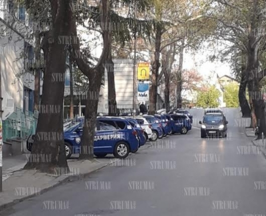 Полиция обсади Сандански, кримиконтингентът настръхна