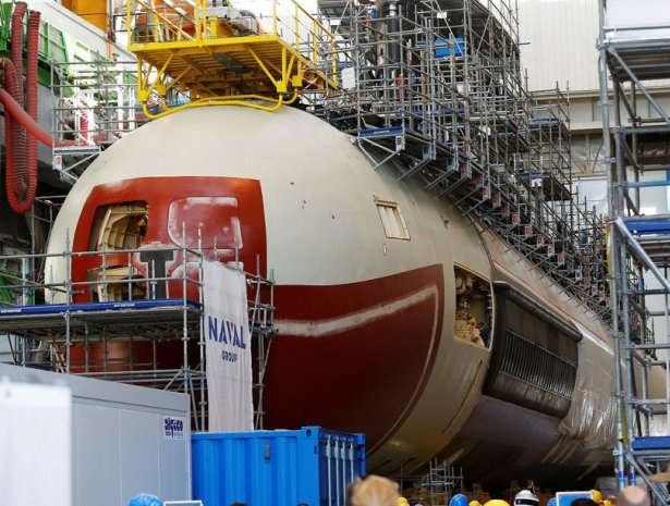 Макрон показва новата атомна невидима подводница на Франция (СНИМКИ/ВИДЕО)